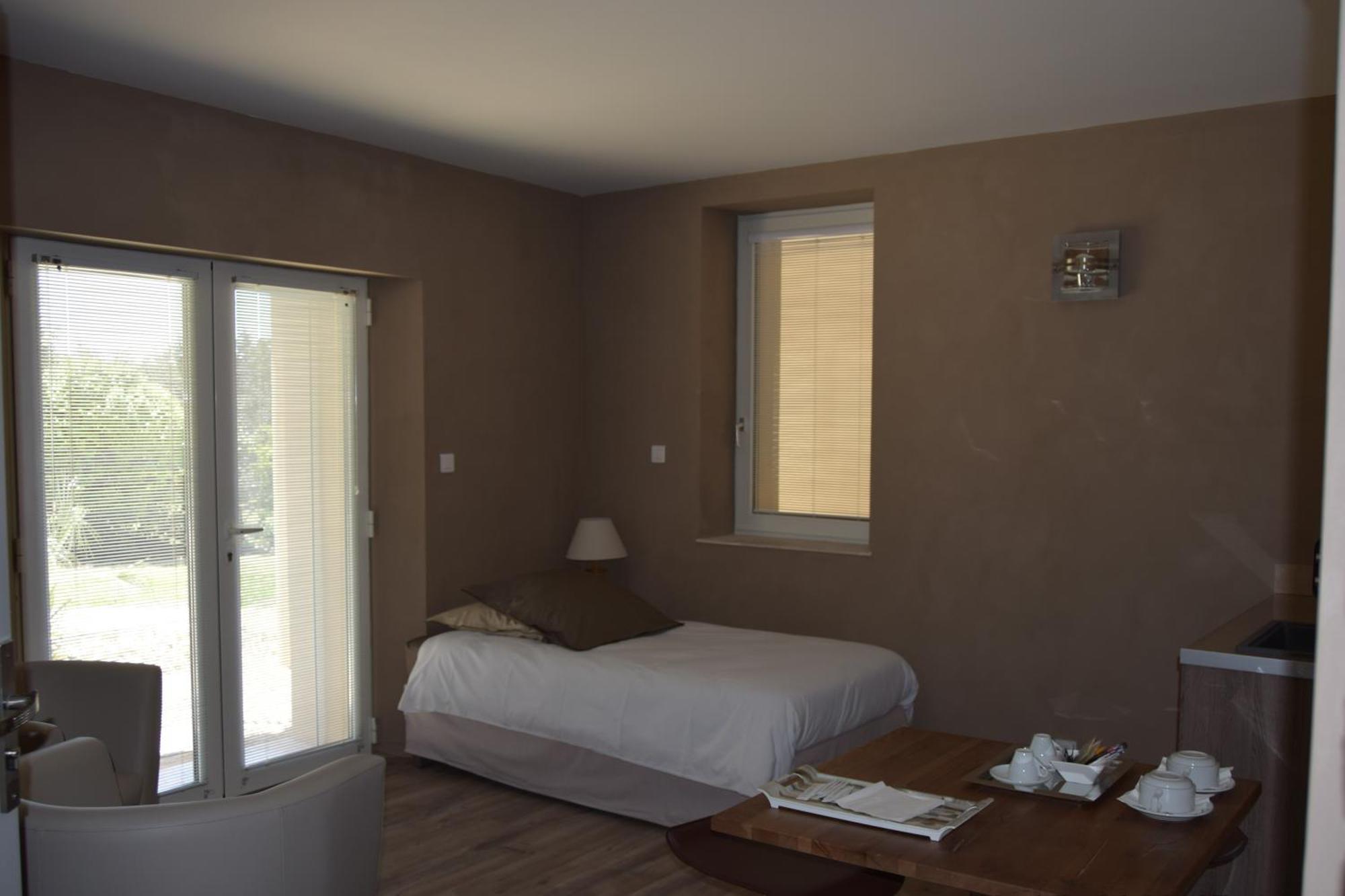 Apartment Hoteliere Et Des Sources Du Gros Noyer *