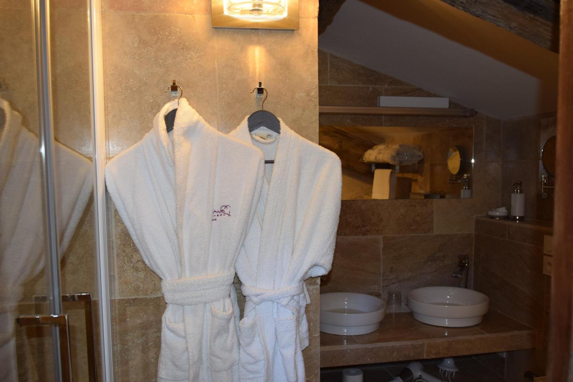 Apartment Hoteliere Et Des Sources Du Gros Noyer *